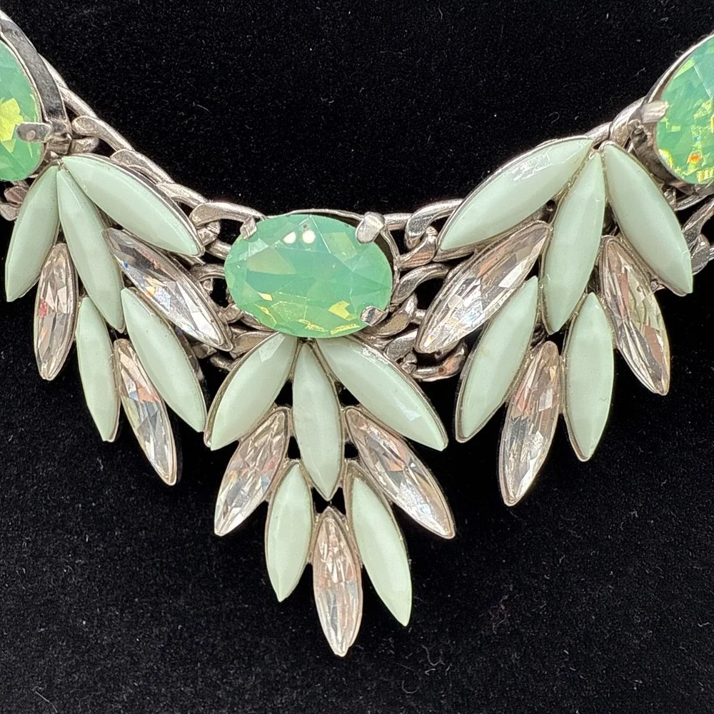 Elegant Natasha Mint Green Glass Rhinestones Statement Collar Necklace
